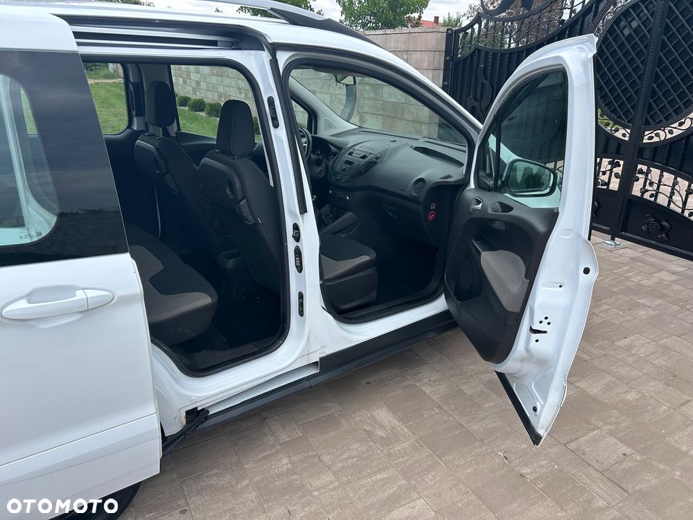 Ford Tourneo Courier 1.5 TDCi Titanium - 8