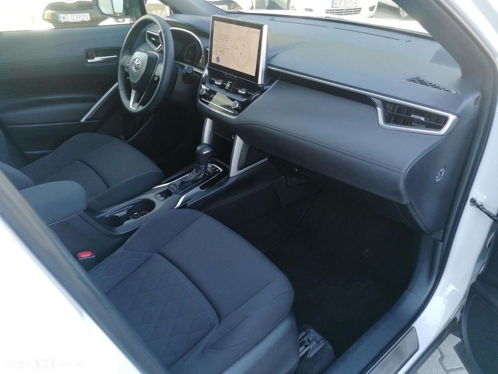 Toyota Corolla Cross - 9