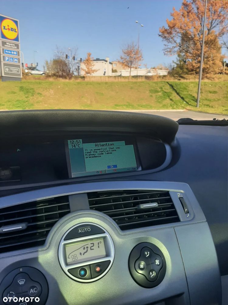 Renault Scenic 2.0 16V Privilege - 36