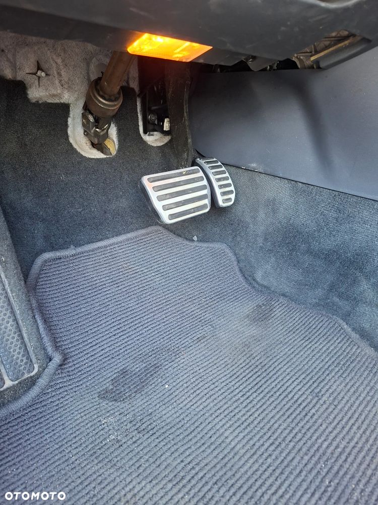 Volvo V70 2.0T Powershift RDesign - 28