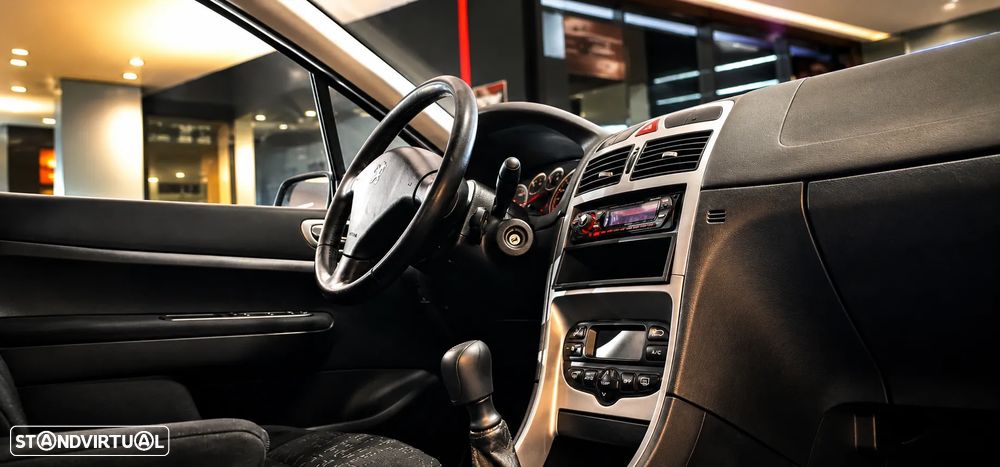 Peugeot 307 1.6 HDi Premium - 16