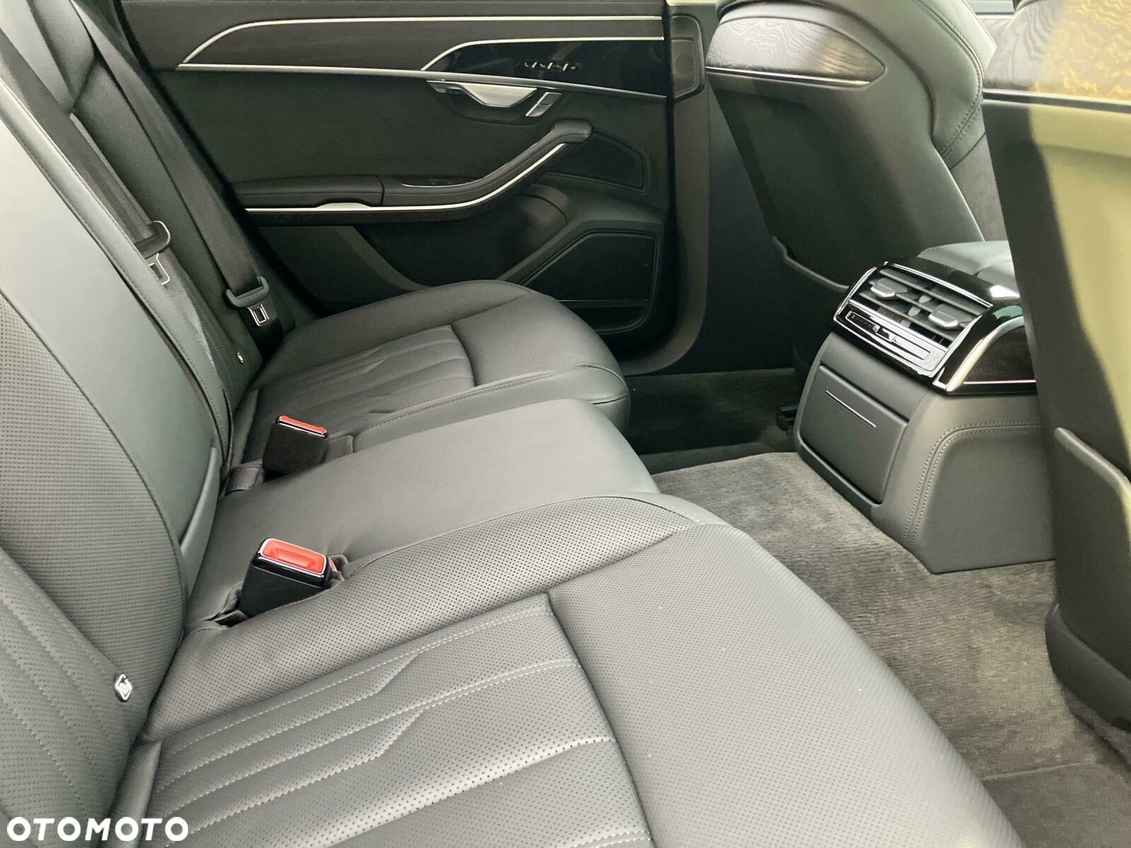 Audi A8 - 14