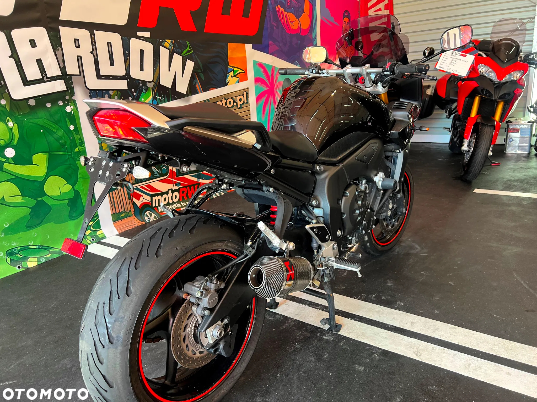 Yamaha FZ - 8