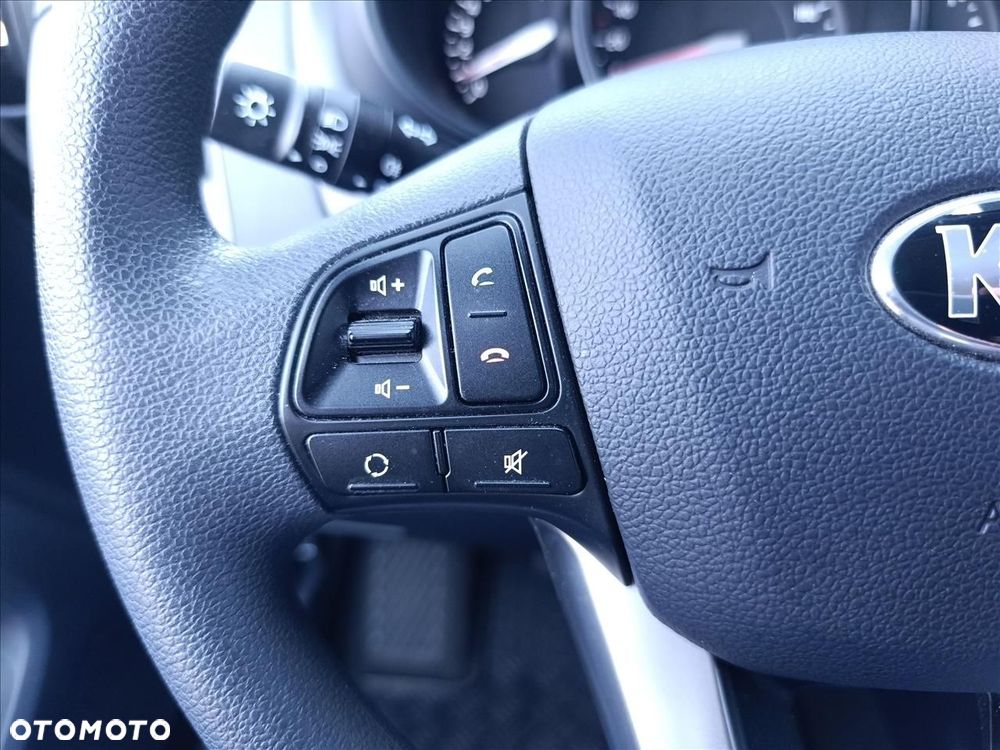 Kia Rio 1.2 M - 23