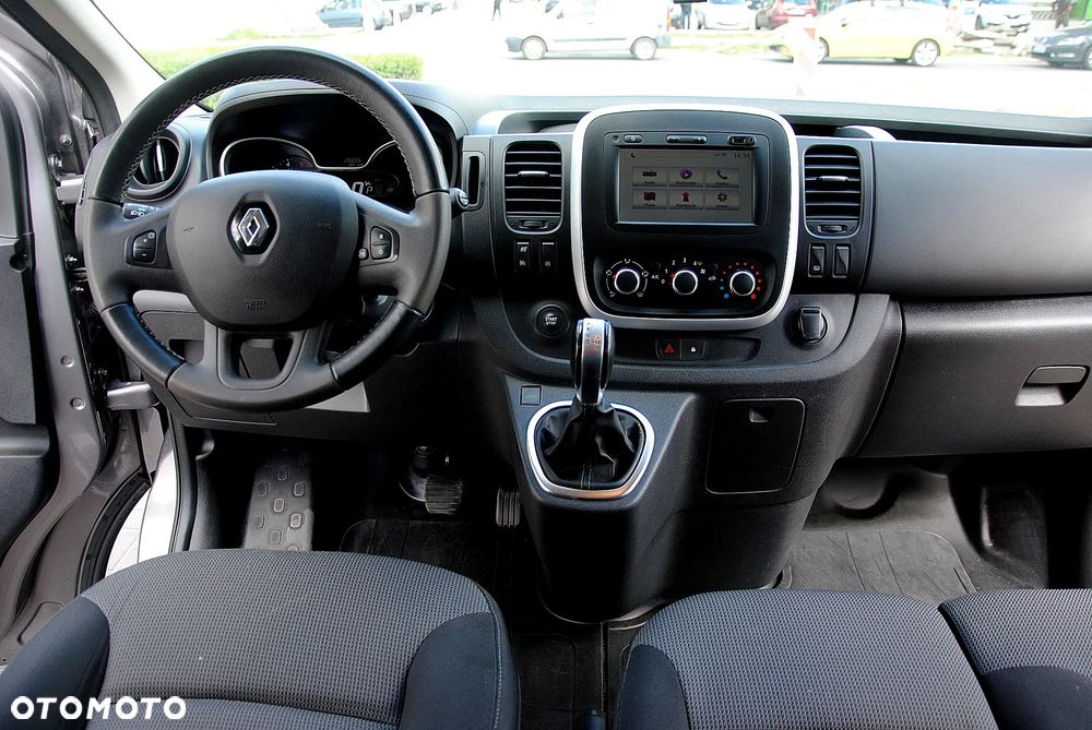 Renault Trafic 2.0 dCi - 10