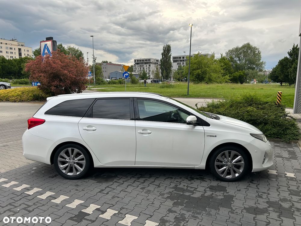 Toyota Auris Hybrid 135 Prestige - 5