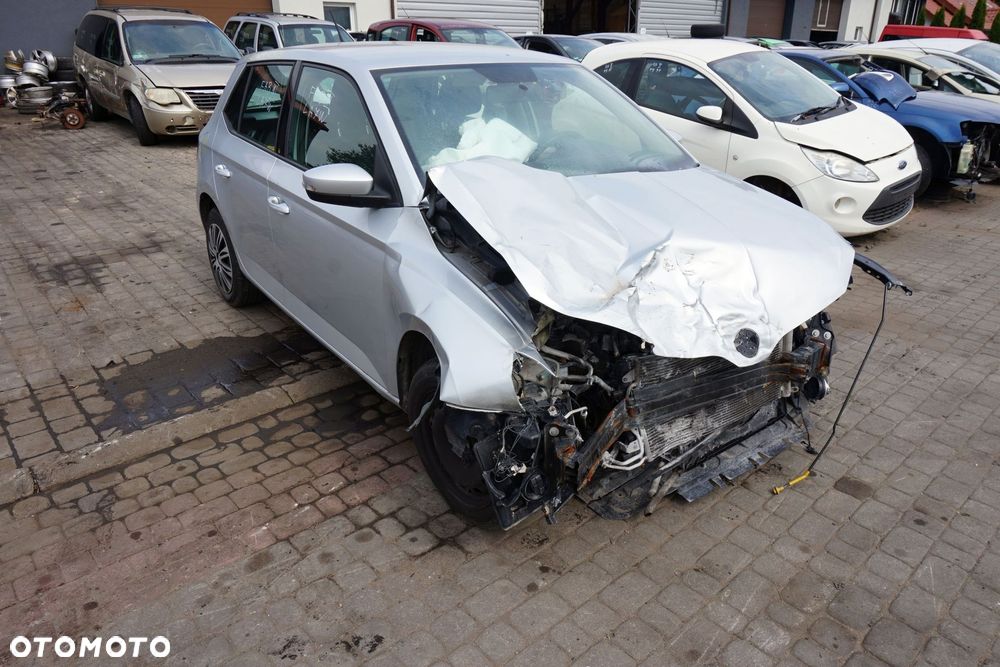 SKODA FABIA III NJ3 5D HB 2016 LA7W 1.2 TSI CJZC 90KM PED SREBRNY na części - 7