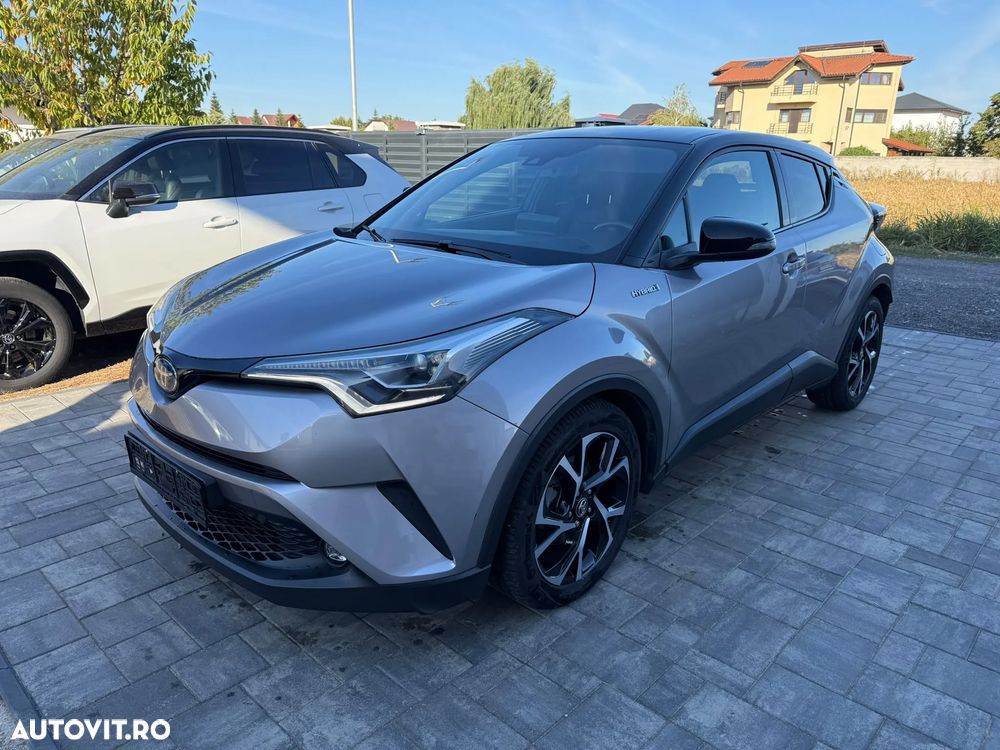 Toyota C-HR Lounge - 1
