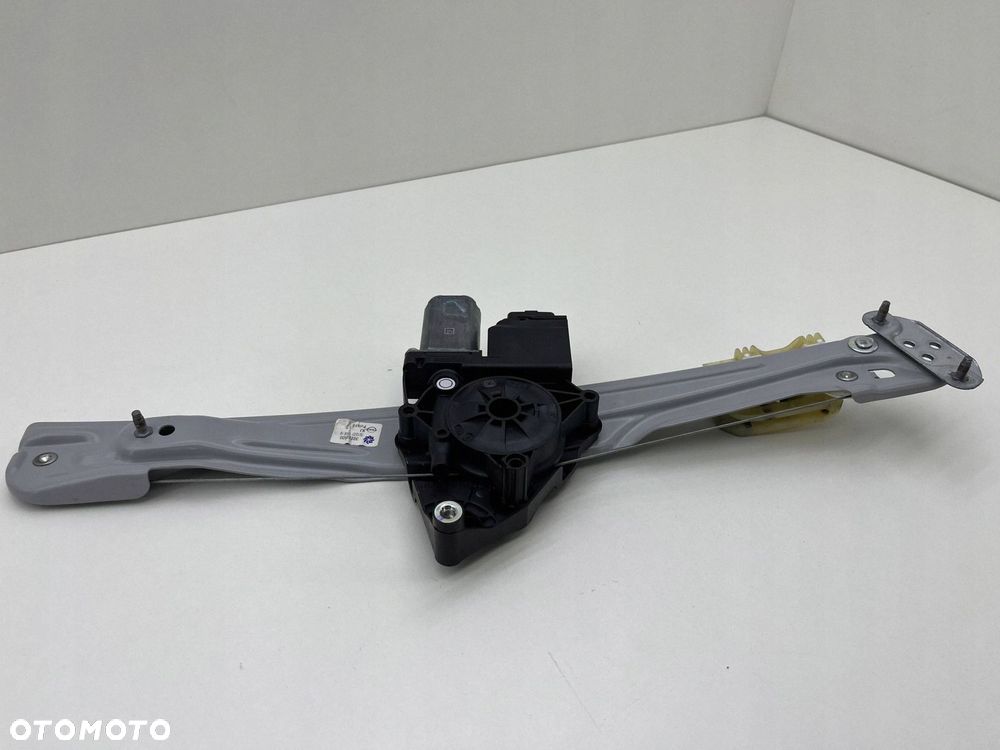 OPEL CROSSLAND PODNOŚNIK SZYBY PRAWY PRZÓD 39227500 - 1