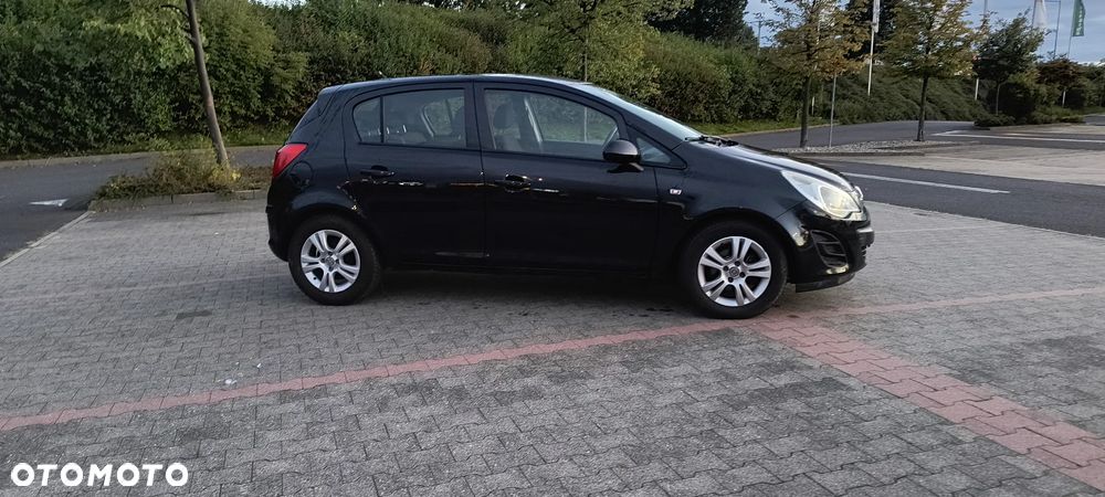 Opel Corsa 1.2 16V Cosmo - 5
