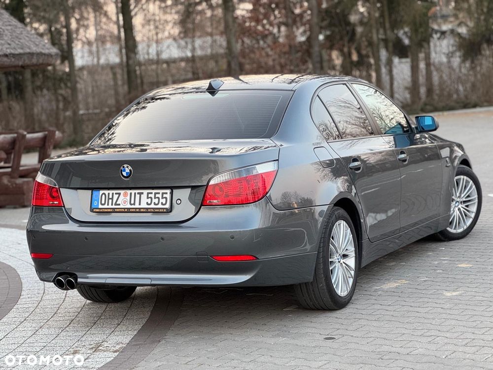 BMW Seria 5 545i - 14