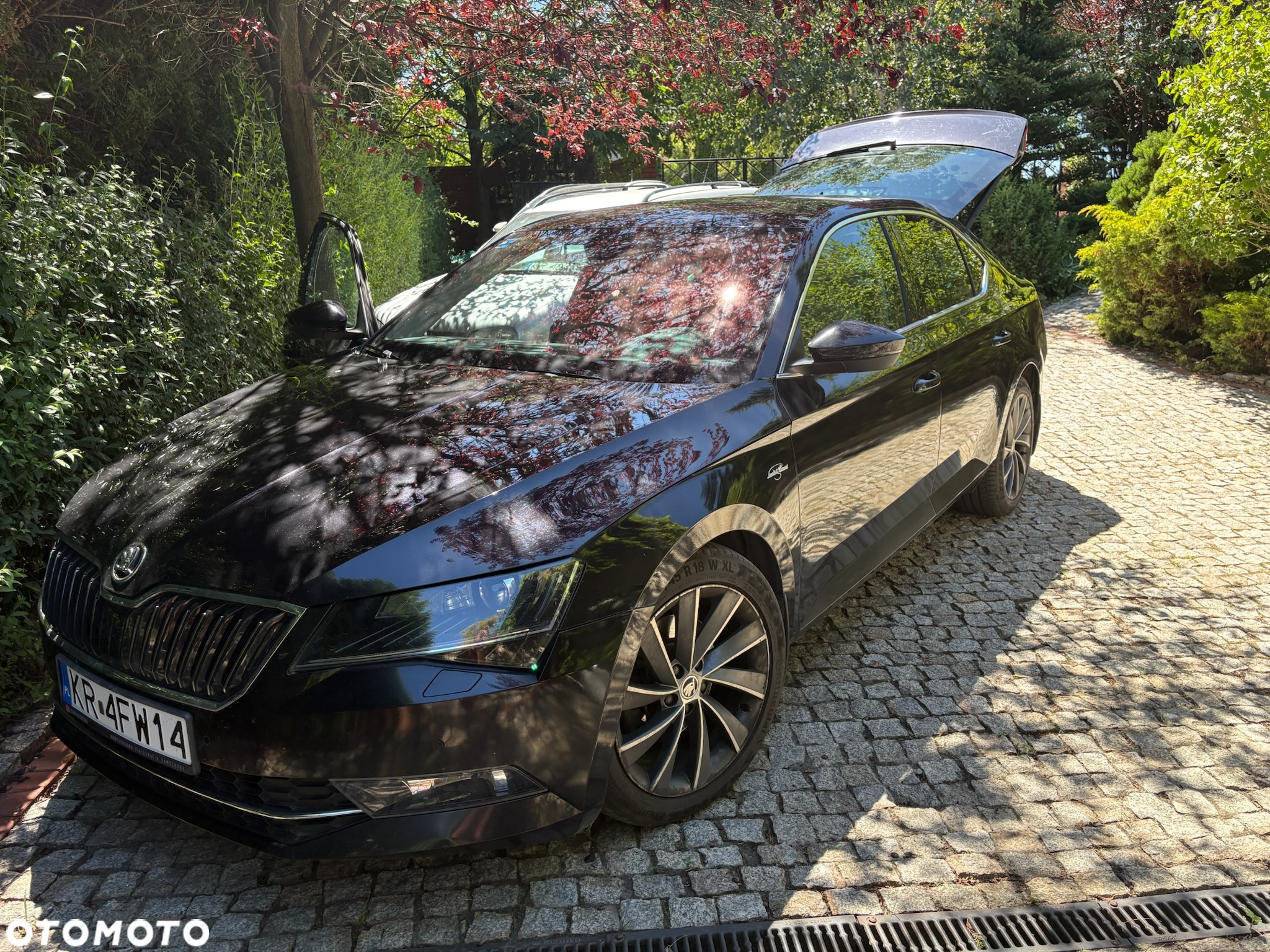 Skoda Superb 2.0 TDI 4x4 L&K DSG - 19