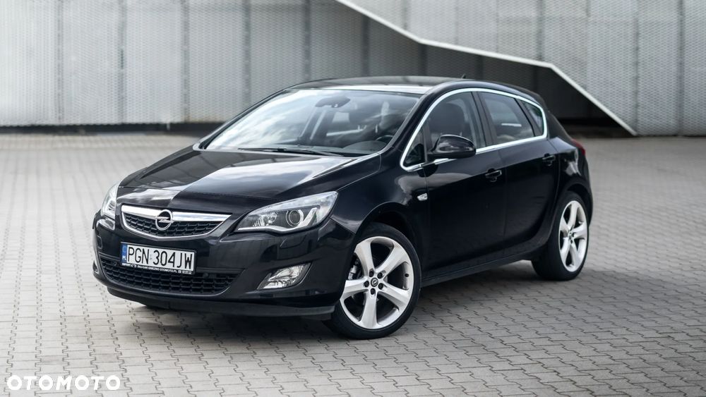 Opel Astra 1.4 T Cosmo S&S - 2