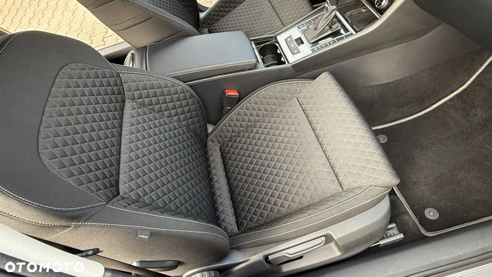 Skoda Superb 2.0 TDI SCR Ambition DSG - 7