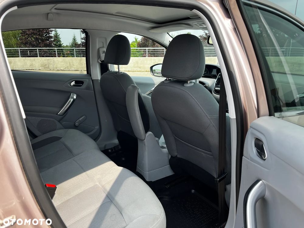Peugeot 208 1.4 VTi Allure - 15