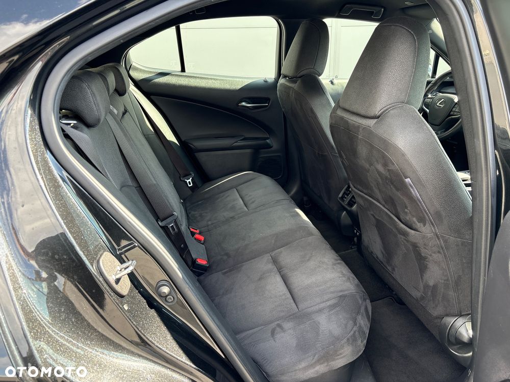 Lexus UX - 20
