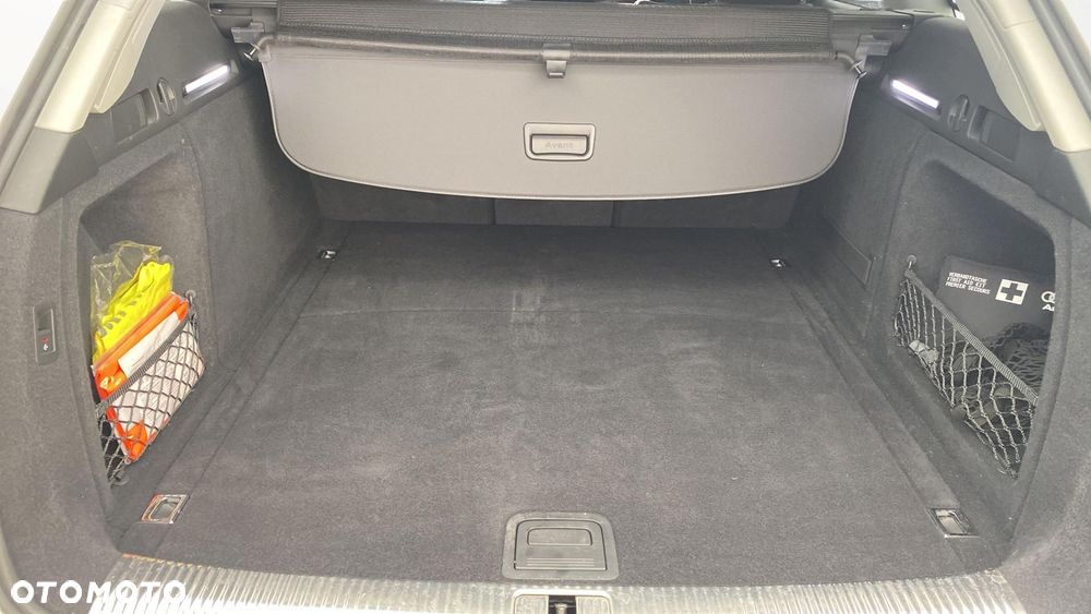 Audi A4 Avant 35 TFSI mHEV S tronic - 13