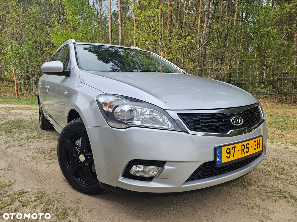 Kia Ceed - 1