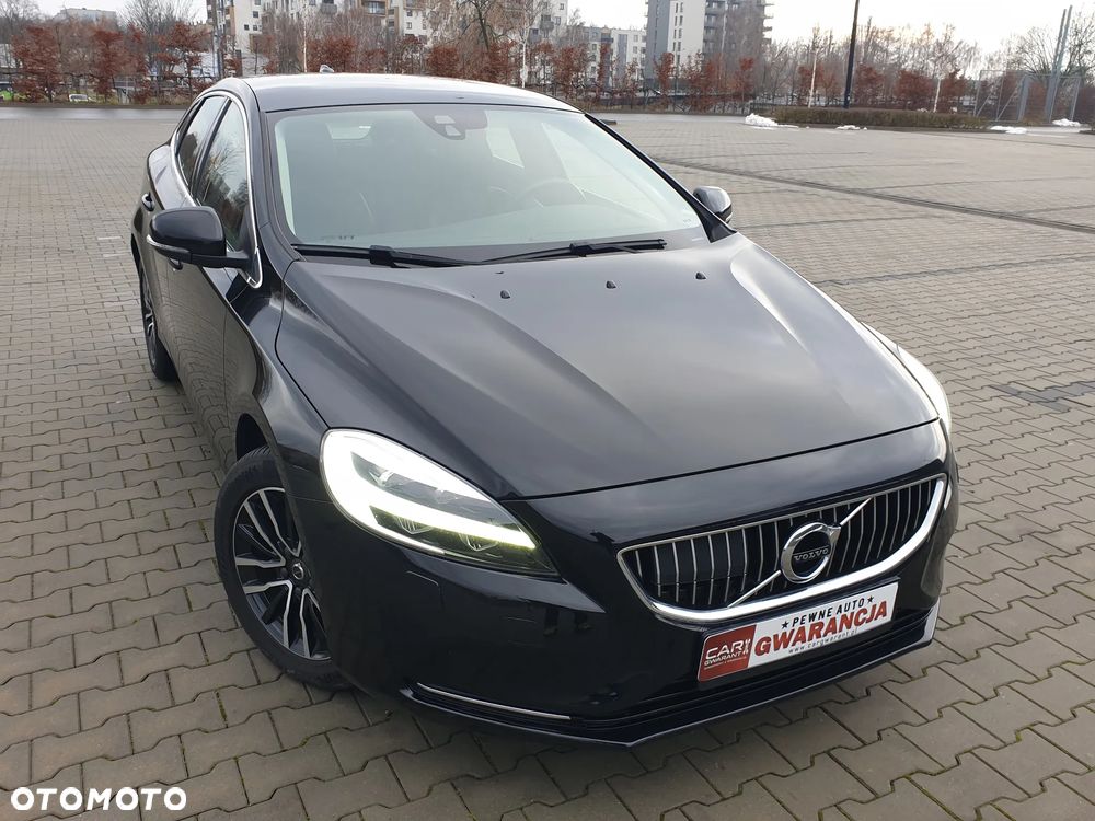 Volvo V40 D3 Inscription - 10