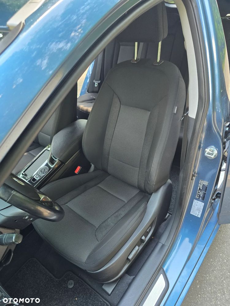Hyundai i40 Kombi blue 1.6 Family+ - 22