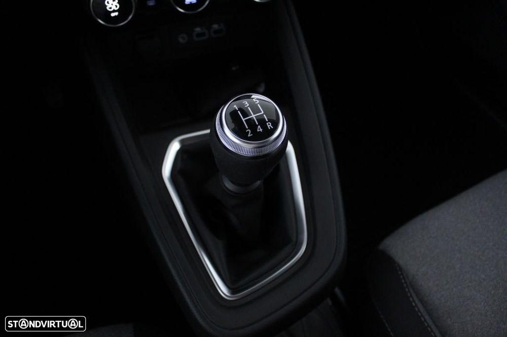 Mitsubishi Colt 1.0 MPI Kyoto - 31