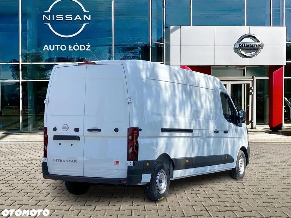 Nissan Interstar - 5