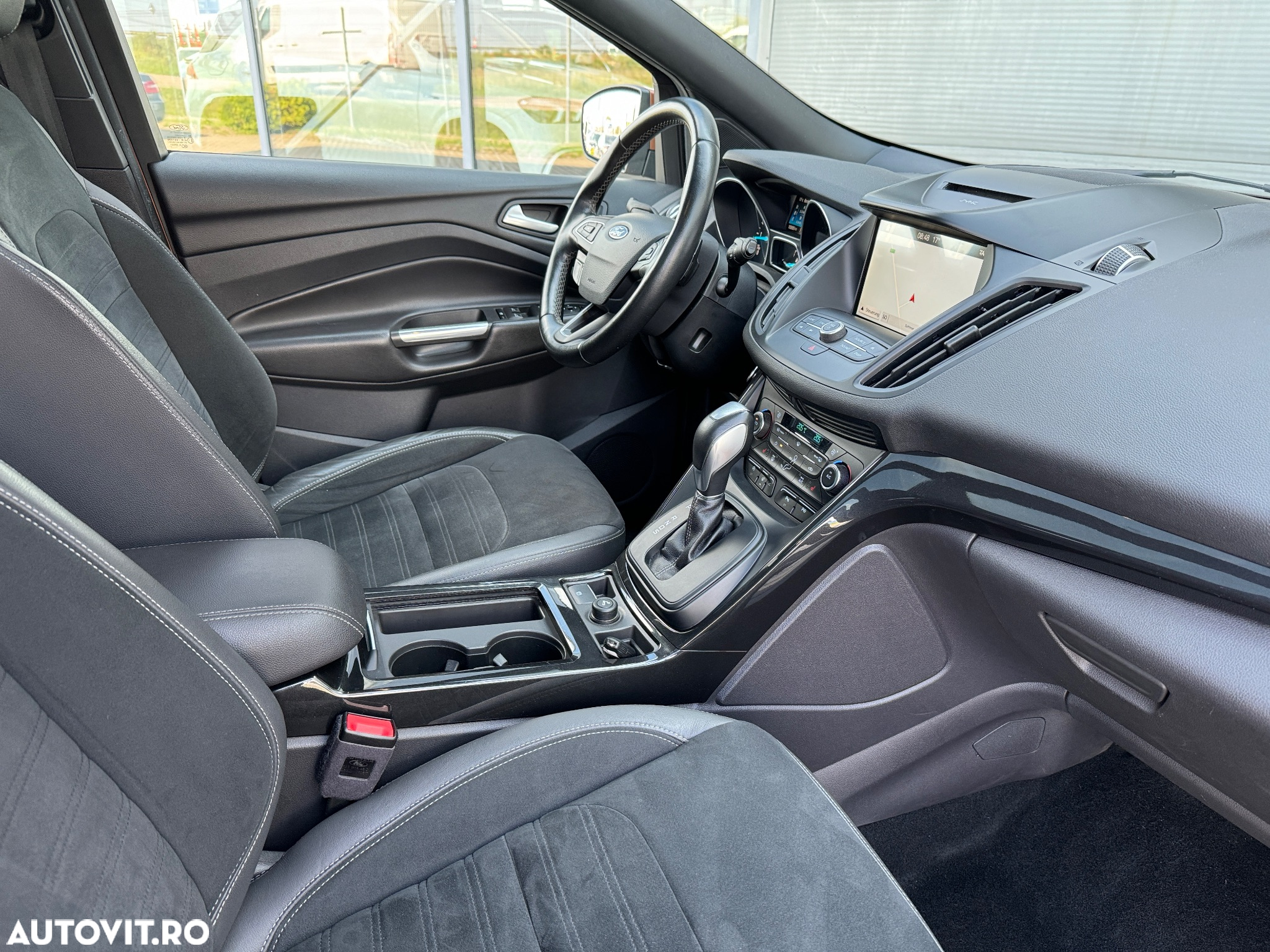 Ford Kuga 2.0 TDCi 4WD Powershift ST-Line - 16