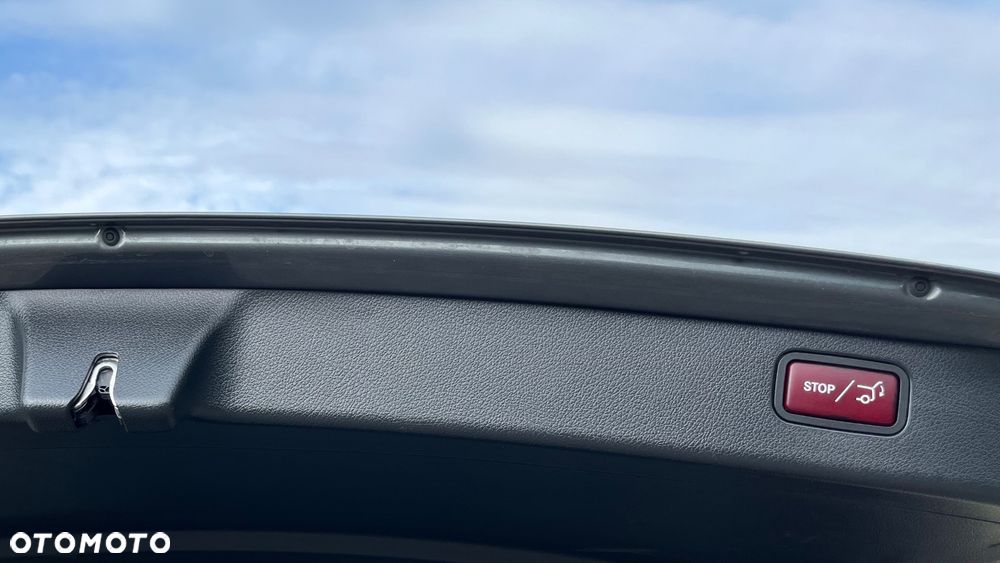 Mercedes-Benz Klasa C 200 d 9G-TRONIC Edition AMG Line - 17