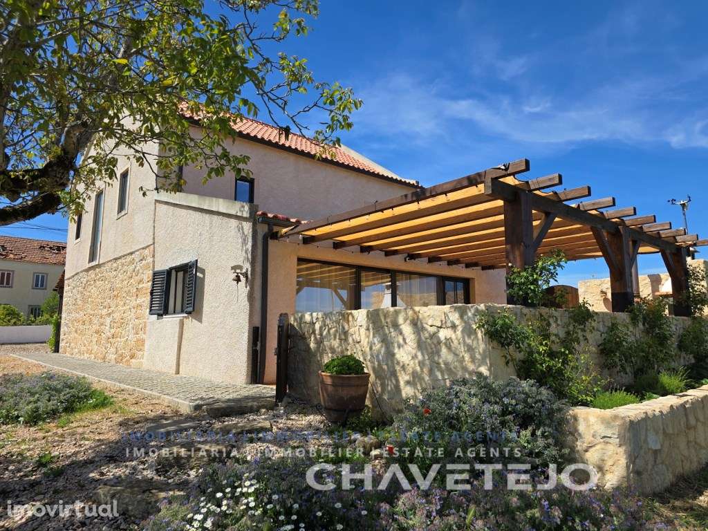 Charmosa moradia T3 em pedra para venda perto de Chãos Ferreira do ... - Grande imagem: 2/60