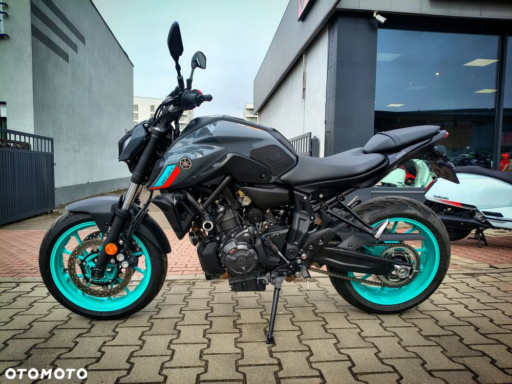 Yamaha MT - 4
