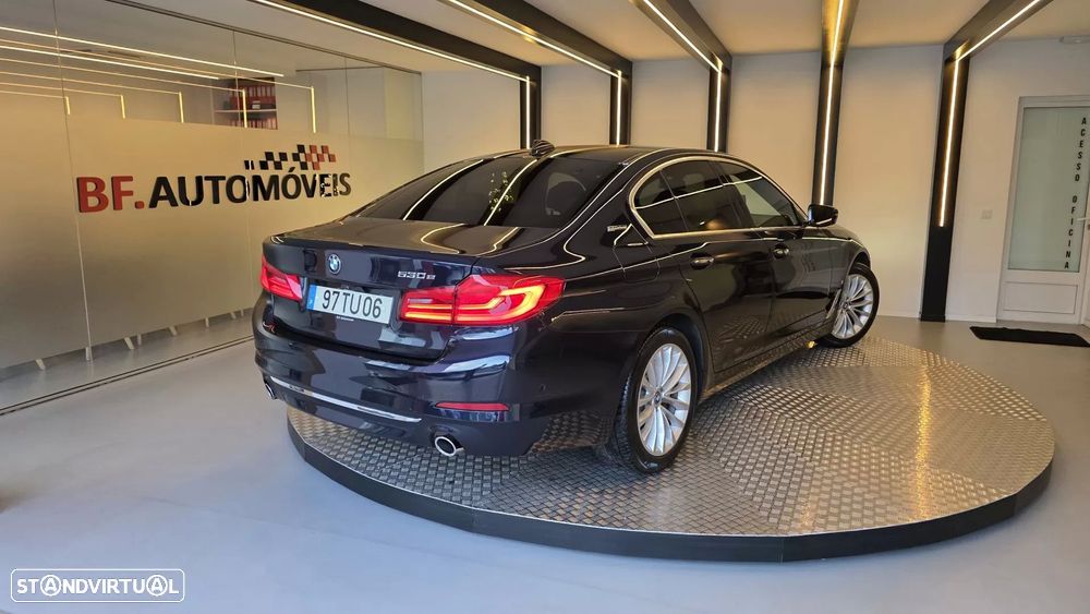 BMW 530 e iPerformance Line Luxury - 4