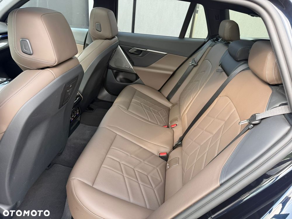 BMW Seria 5 520d xDrive Touring - 29