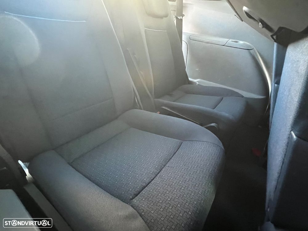 Ford S-Max 1.8 TDCi Titanium 7L - 17