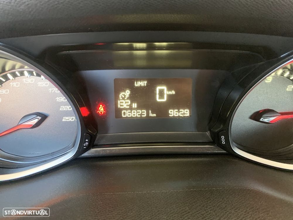 Peugeot 308 1.5 BlueHDi Business Line - 8