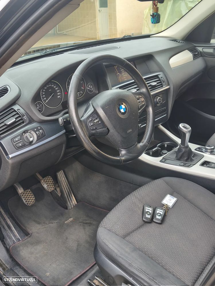 BMW X3 2011 photo 4