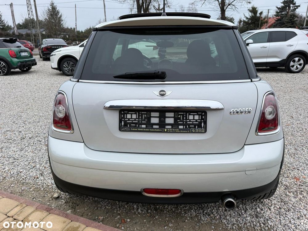 MINI Cooper Standard - 5