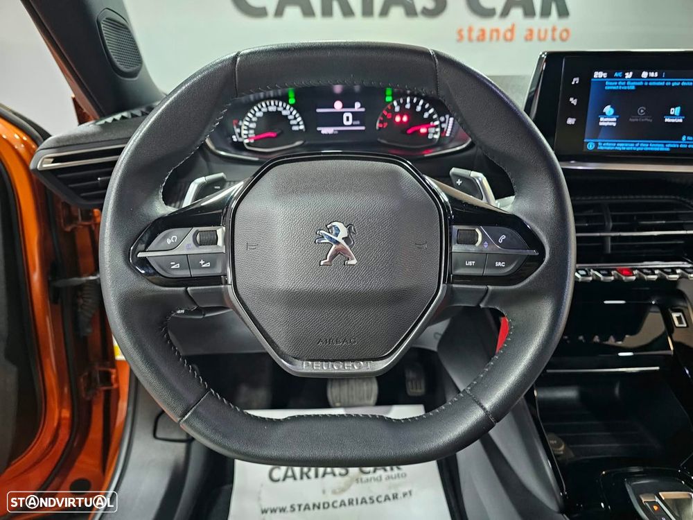 Peugeot 2008 1.2 PureTech Allure EAT8 - 15