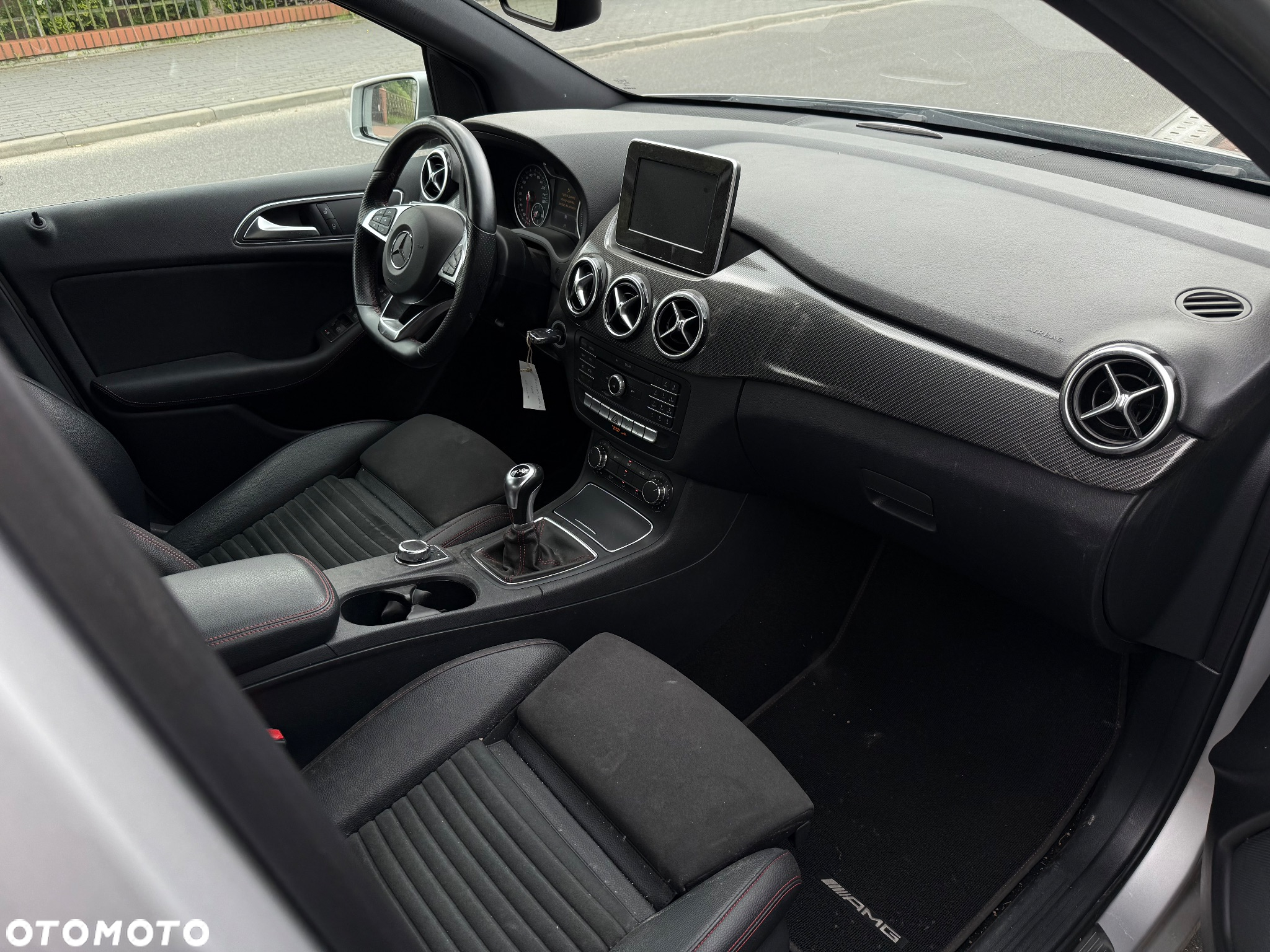 Mercedes-Benz Klasa B 180 d AMG Line - 8