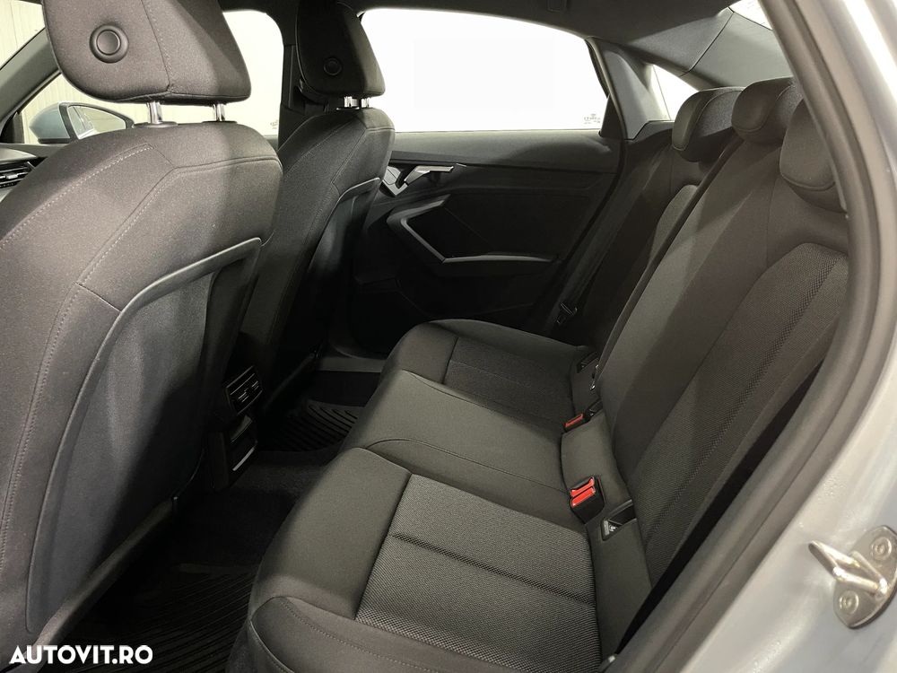 Audi A3 2.0 35 TDI S tronic Advanced - 11