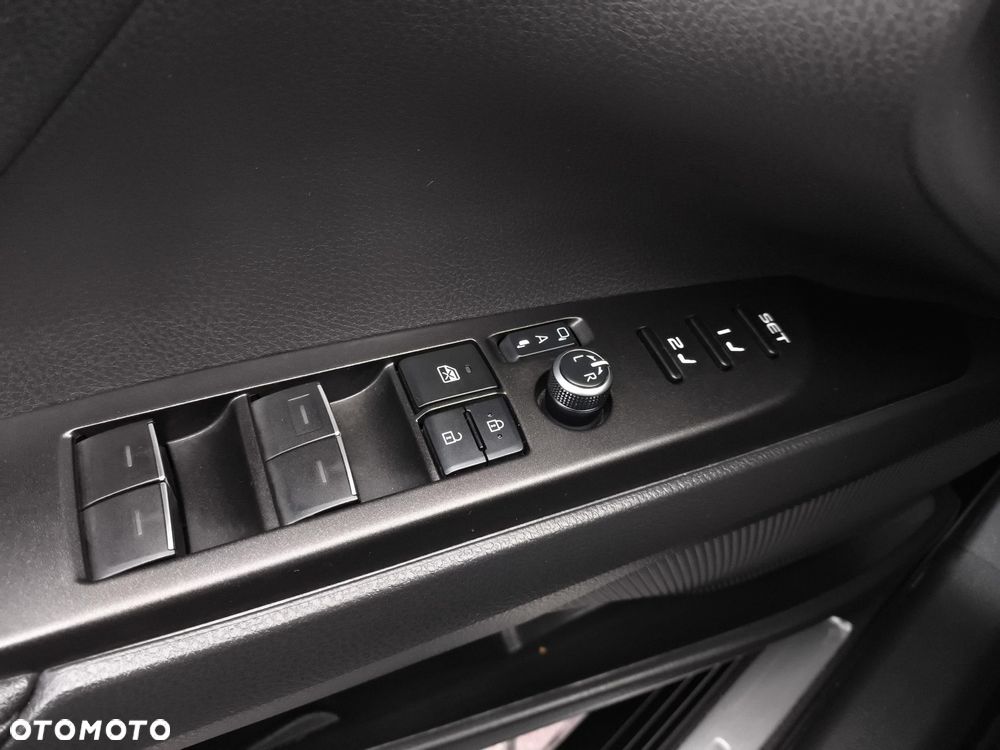 Toyota Camry 2.5 Hybrid Executive CVT - 11