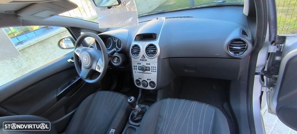 Opel Corsa 1.2 Enjoy - 5