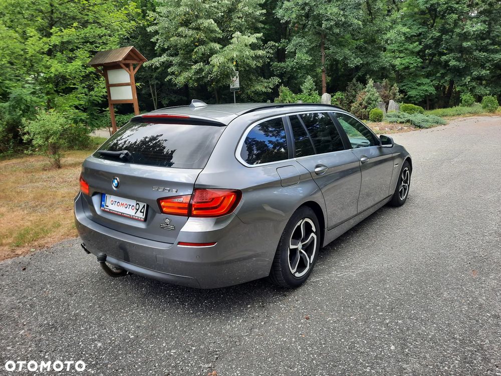BMW Seria 5 530d xDrive - 9