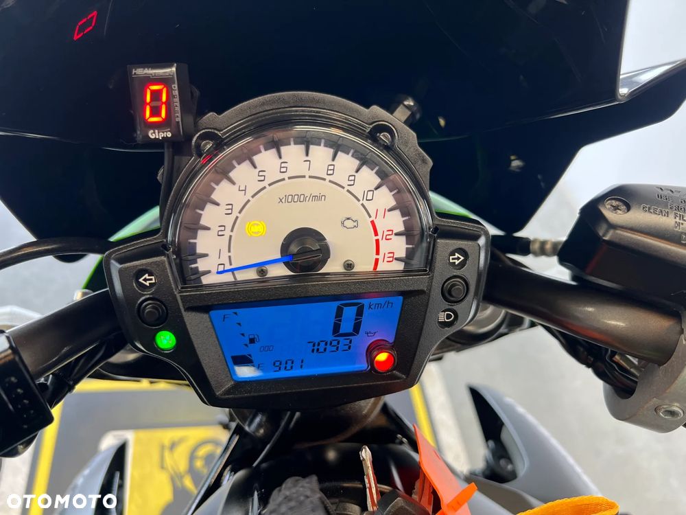 Kawasaki ER - 7