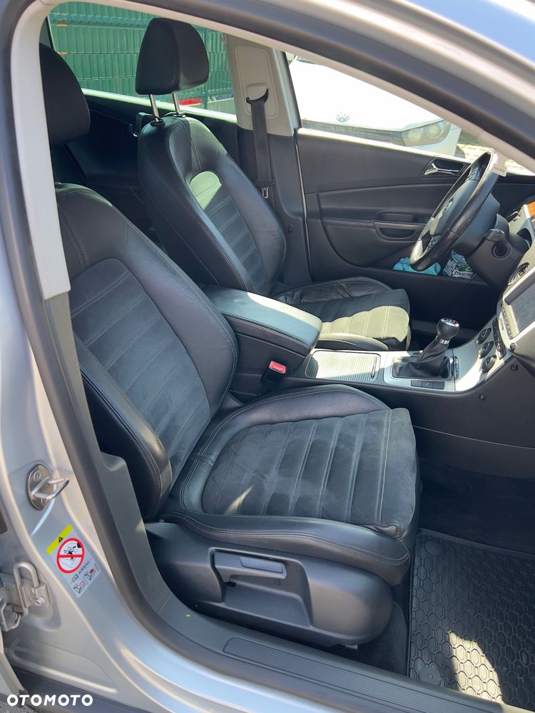 Volkswagen Passat 2.0 TDI DPF Comfortline - 10