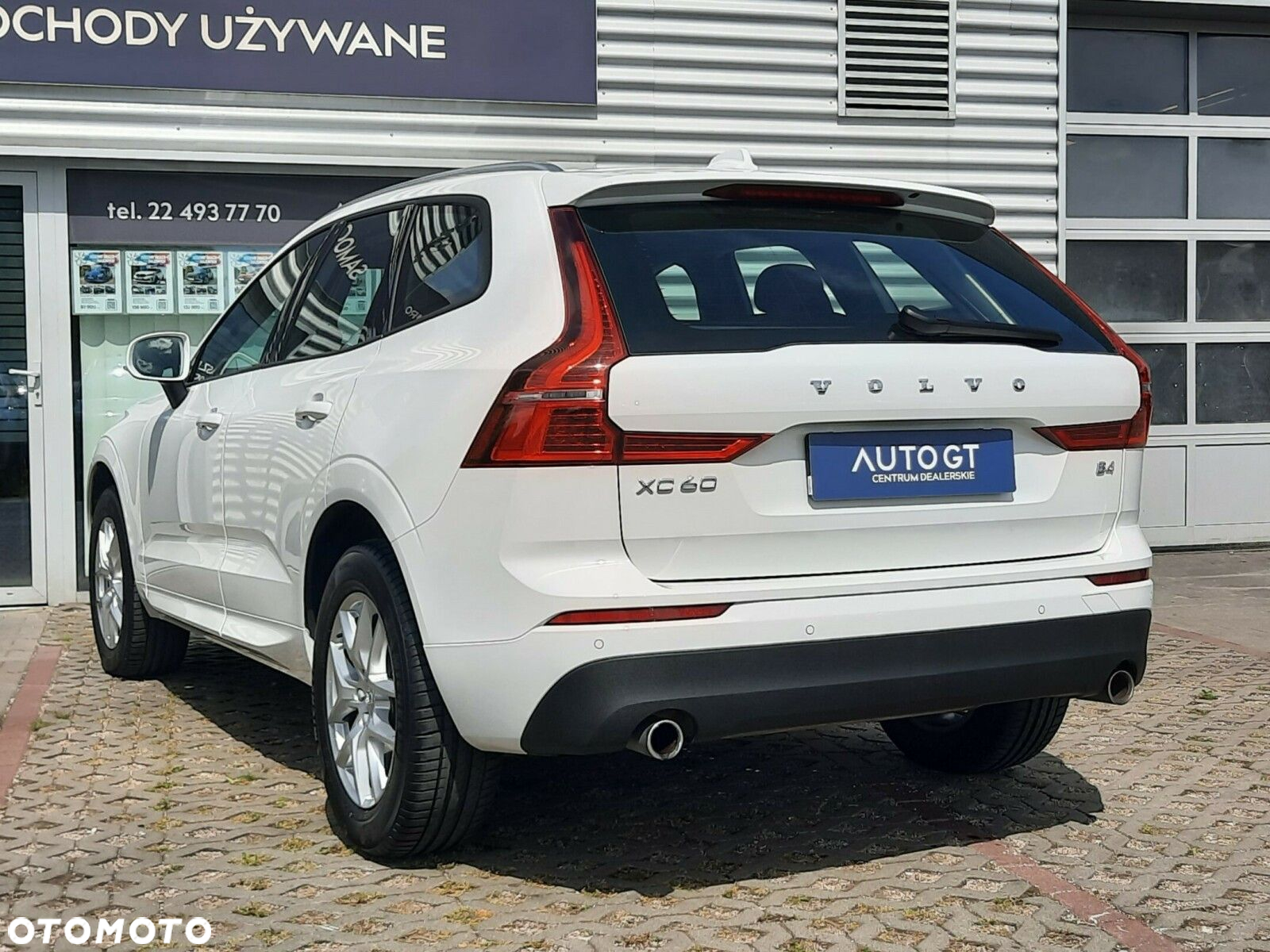 Volvo XC 60 B4 B Momentum - 20