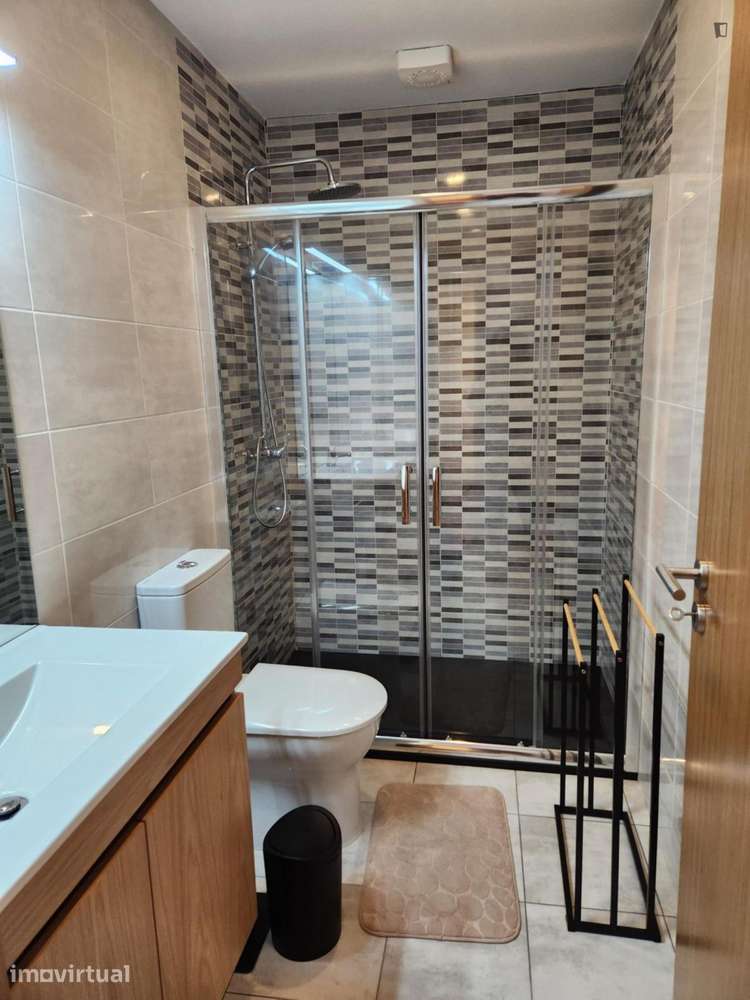 Apartamento com 2 quartos - localizado em Covilha - Grande imagem: 5/8