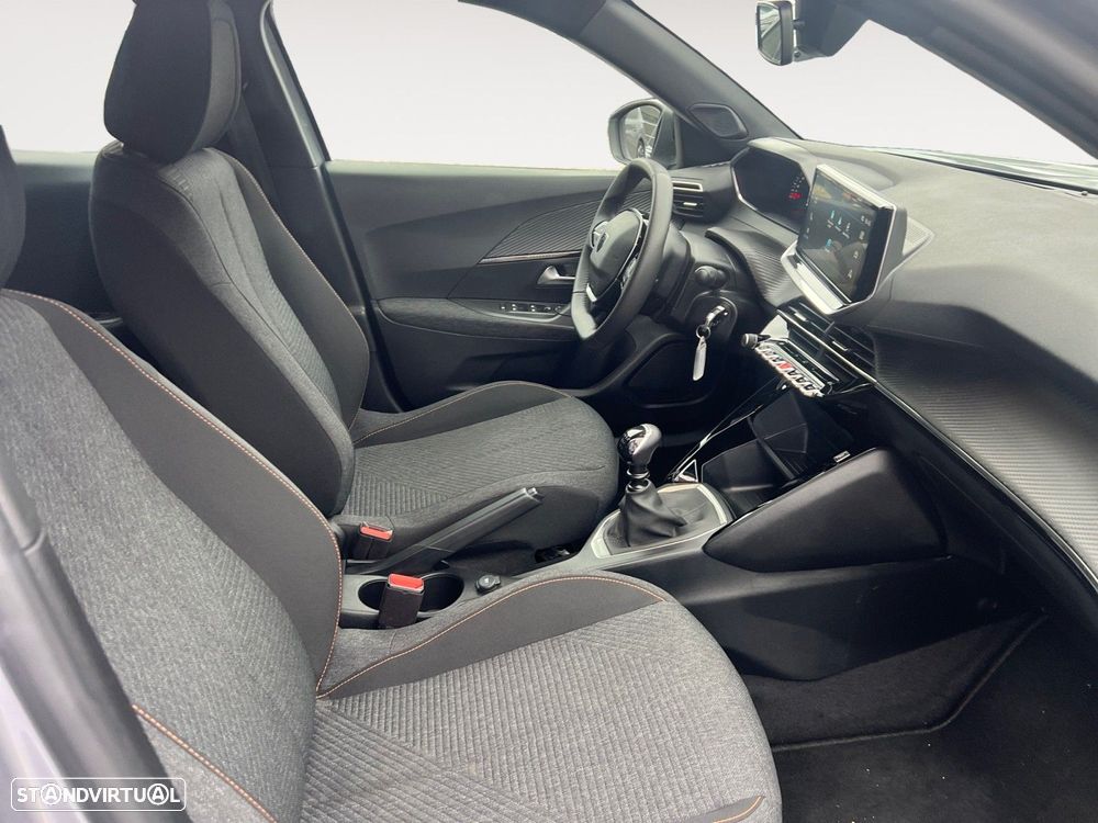 Peugeot 2008 1.2 PureTech Style - 15