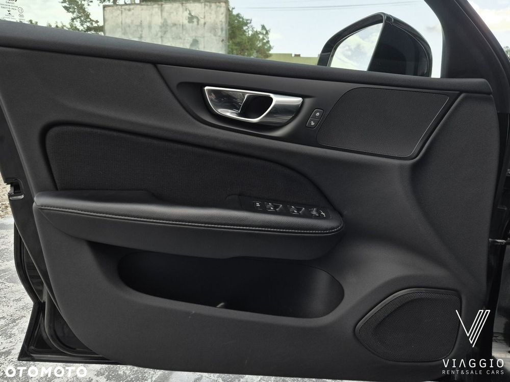 Volvo V60 D3 Momentum Pro - 28