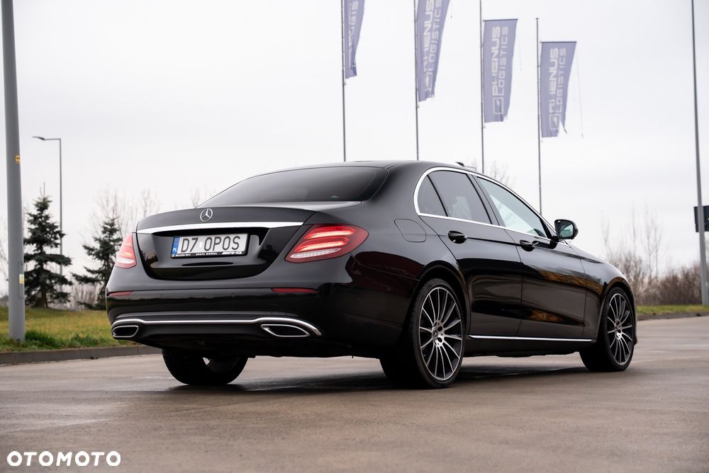 Mercedes-Benz Klasa E - 9