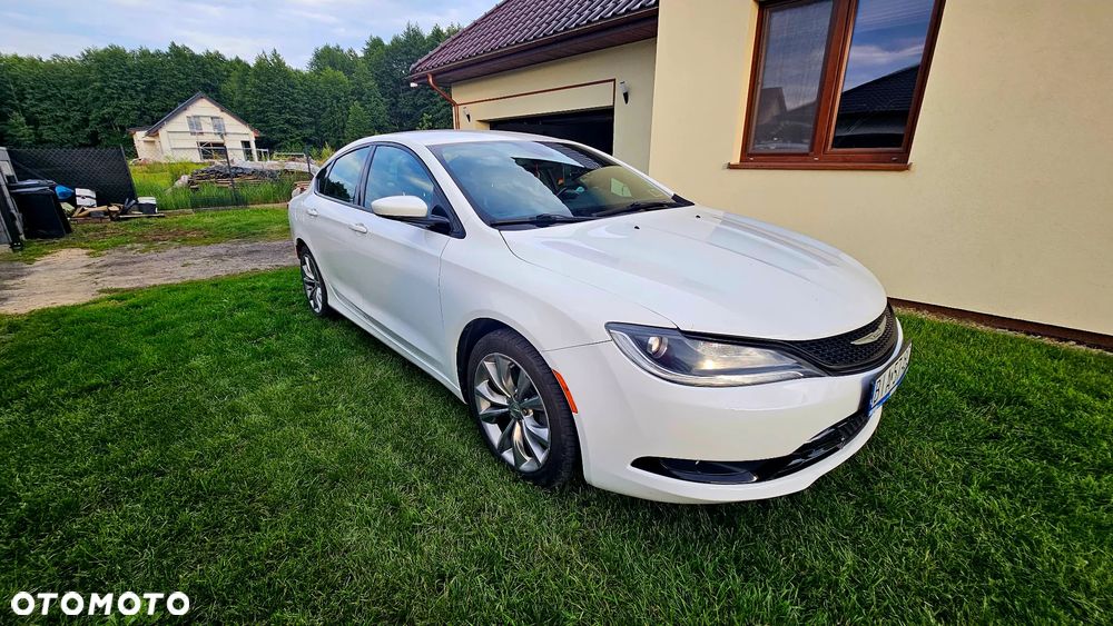 Chrysler 200 - 2